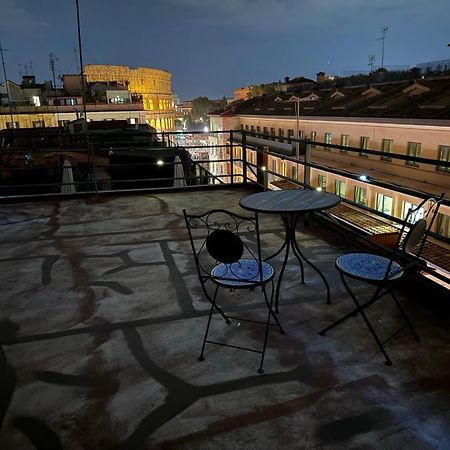 Attico Loft & Rooftop Colosseo Рим Экстерьер фото